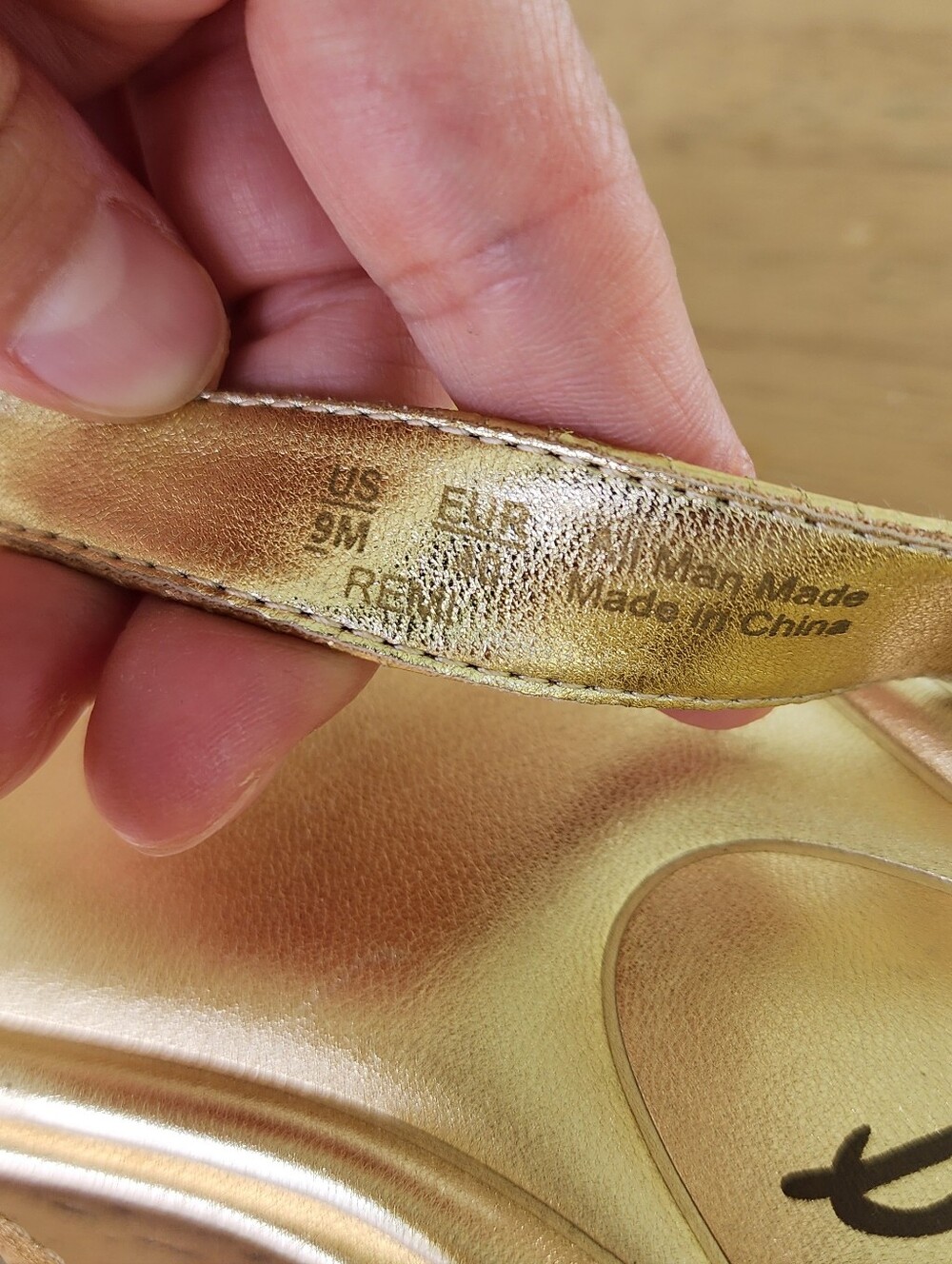 Sam Edelman Remi Gold Metallic Thong Sandals - Picture 10 of 10